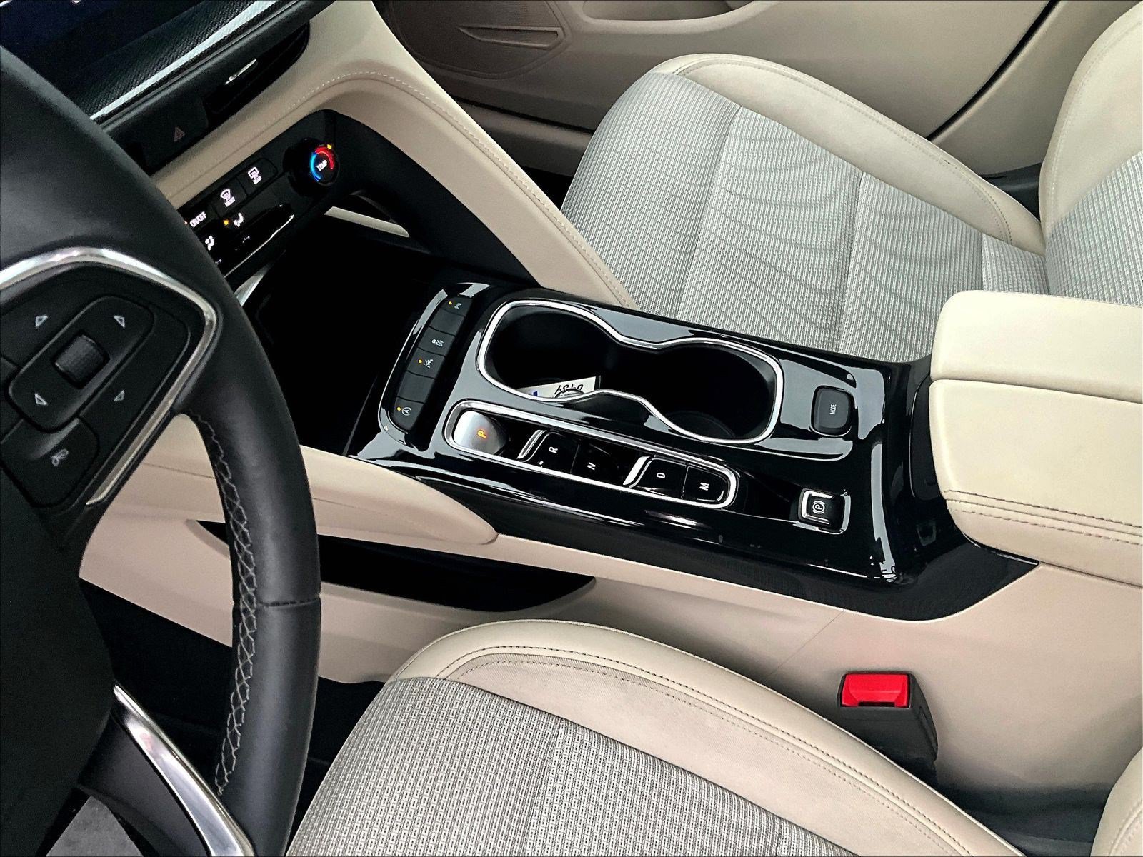 Used 2023 Buick Envision Preferred FWD image 18