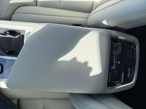 New 2026 Volvo XC60 B5 Ultra w/ Protection Package Premier image 69