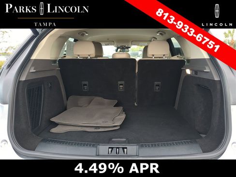 Certified 2022 Lincoln Corsair Standard w/ Equipment Group 101A image 8