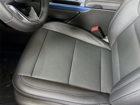 New 2026 Chevrolet Equinox EV LT image 14