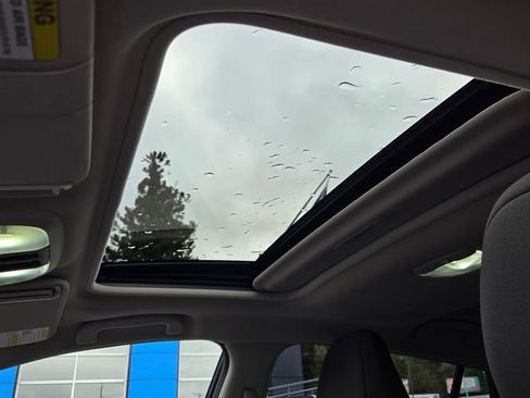 Certified 2025 Subaru Crosstrek 2.0i Premium image 19