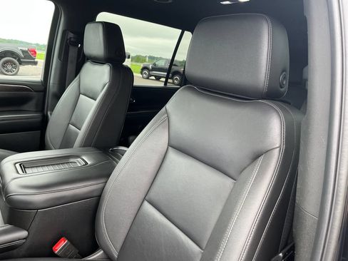 Used 2024 Chevrolet Suburban LT AWD/4WD image 12