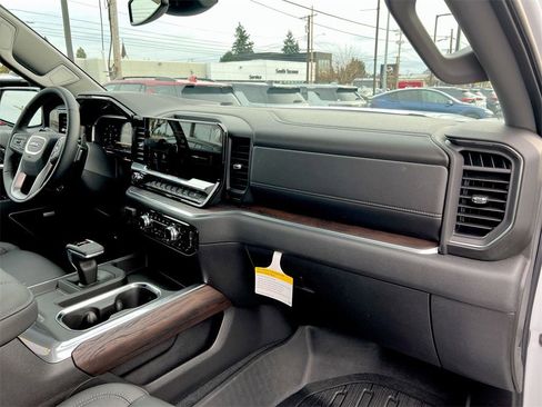 New 2026 GMC Sierra 1500 SLT w/ SLT Premium Plus Package image 22