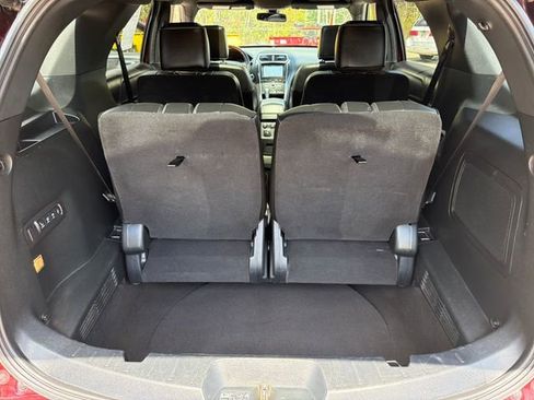 Used 2018 Ford Explorer Platinum AWD/4WD image 27