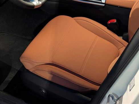 New 2026 Mercedes-Benz C 300 Sedan image 4