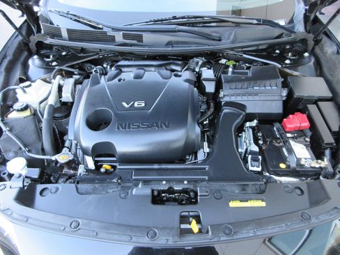 Used 2016 Nissan Maxima Platinum image 50