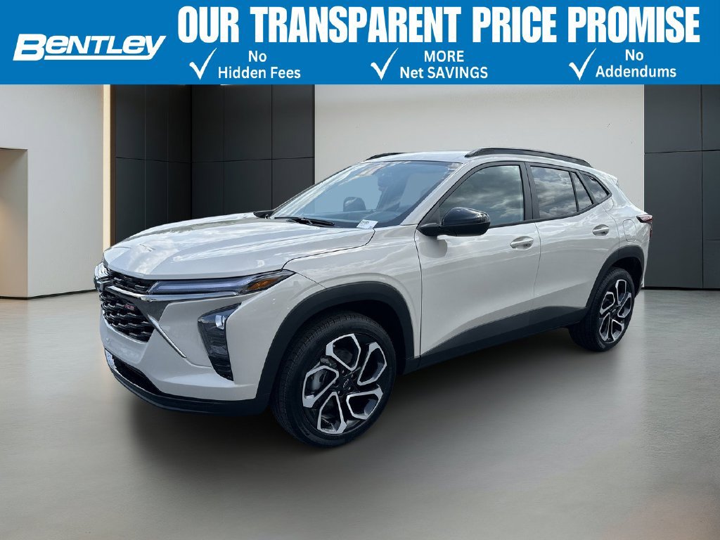 Used 2026 Chevrolet Trax RS w/ Driver Confidence Package FWD image 1