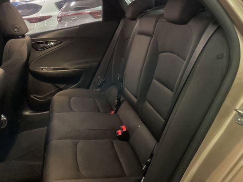 Used 2018 Chevrolet Malibu LT w/ Driver Confidence Package image 13