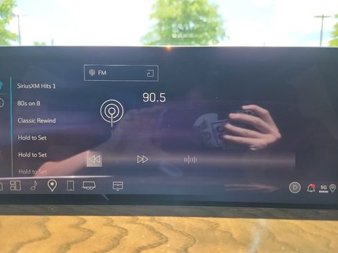 Used 2025 Cadillac Escalade Sport Platinum w/ LPO, Floor Liner Package AWD/4WD image 21