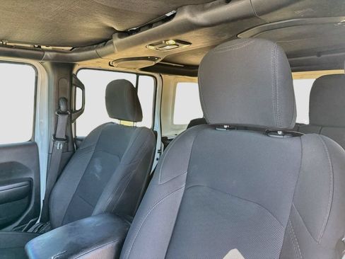 Used 2019 Jeep Wrangler Unlimited Sport S AWD/4WD image 12