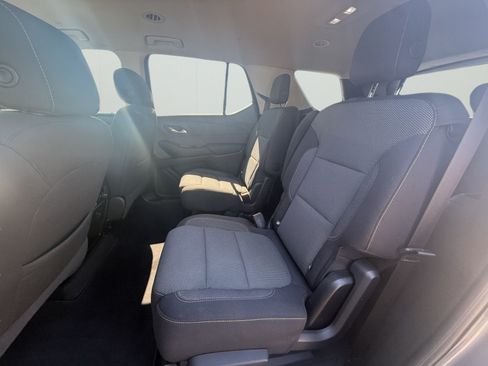 Used 2018 Chevrolet Traverse LT FWD image 24