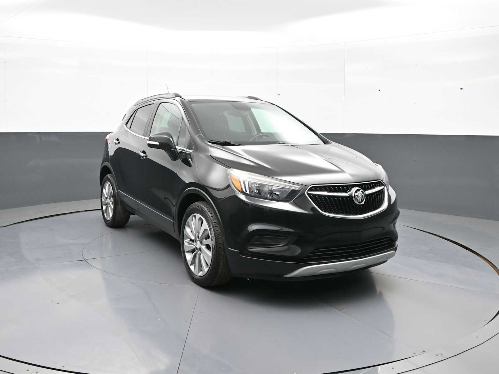 Used 2017 Buick Encore Preferred FWD image 2