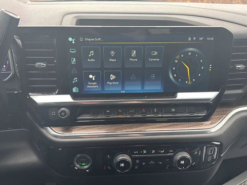 Used 2024 Chevrolet Silverado 1500 LT image 15