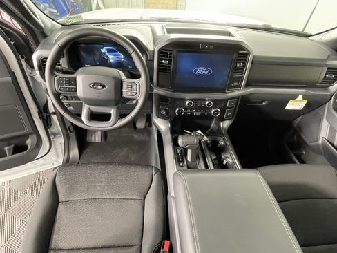 New 2026 Ford F150 XLT w/ XLT Black Appearance Package AWD/4WD image 12