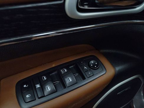 Used 2020 Jeep Grand Cherokee Summit w/ Platinum Series Group image 12