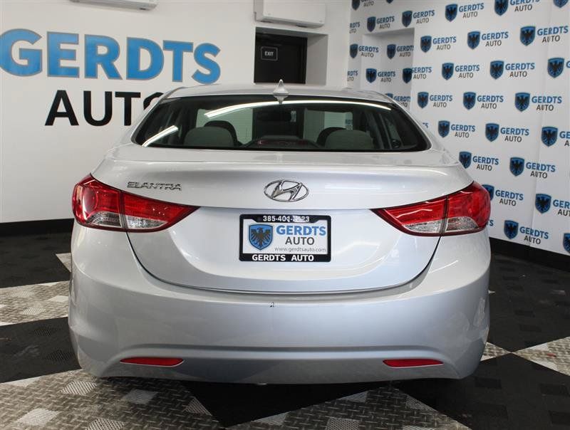 Used 2013 Hyundai Elantra GLS FWD image 3