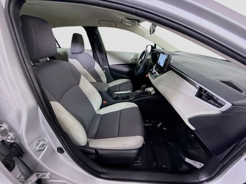 Used 2024 Toyota Corolla LE FWD image 28