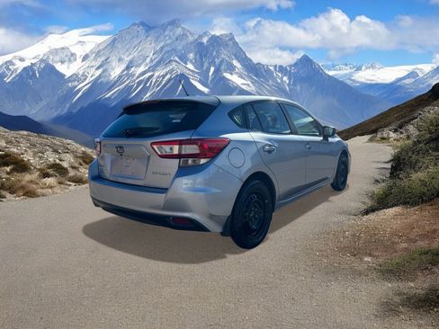 Used 2019 Subaru Impreza 2.0i image 5