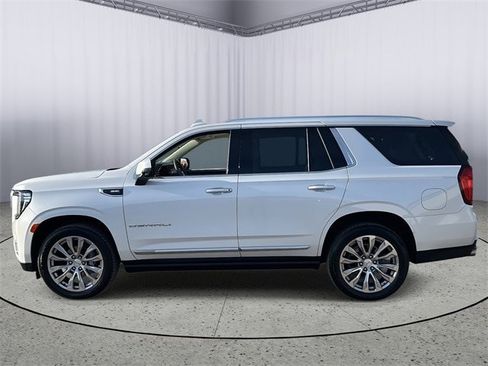Used 2022 GMC Yukon Denali image 3
