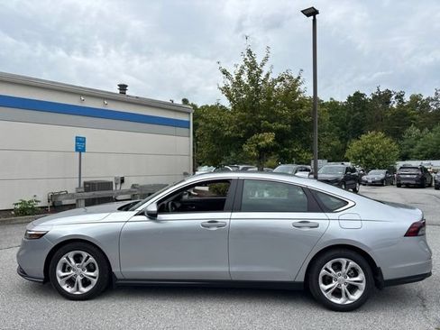 Used 2025 Honda Accord LX image 3