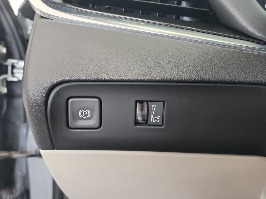 Certified 2023 Buick Enclave Essence w/ Experience Buick Package FWD image 17
