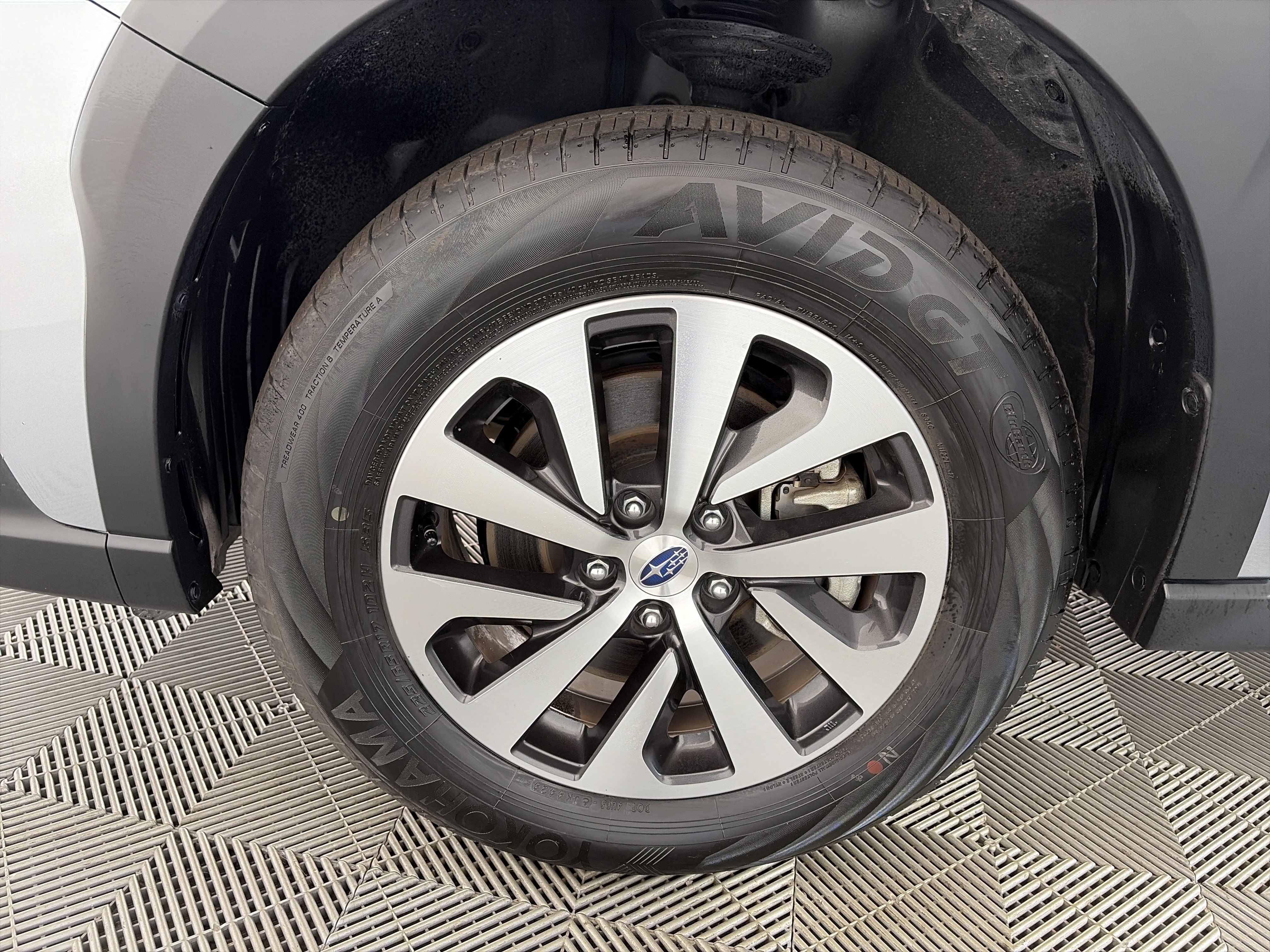 Certified 2025 Subaru Outback Premium AWD/4WD image 12