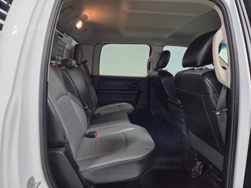 Used 2022 RAM 1500 Tradesman w/ Chrome Appearance Group image 15