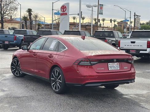 Used 2024 Honda Accord Touring image 5