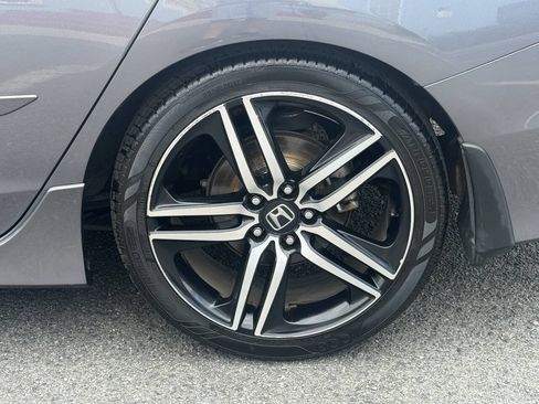 Used 2016 Honda Accord Touring image 30