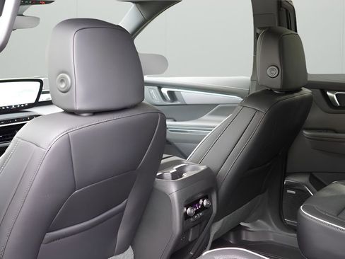 New 2026 Buick Enclave Sport Touring w/ Super Cruise Package image 15