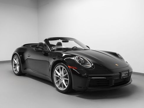 Certified 2022 Porsche 911 Carrera RWD image 12