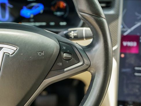 Used 2018 Tesla Model X 100D image 29