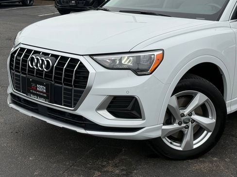 Used 2019 Audi Q3 2.0T Premium w/ Convenience Package AWD/4WD image 1