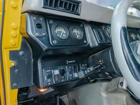 Used 1998 HUMMER H1 4-Door Open Top image 79