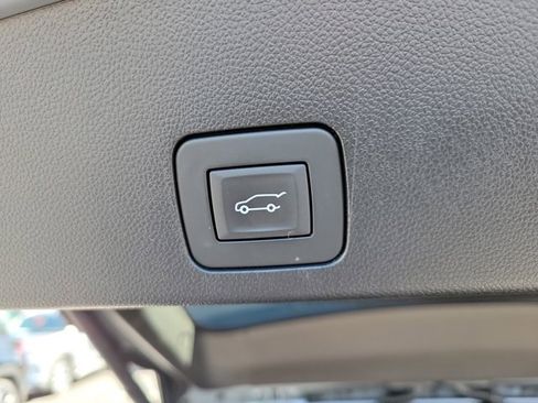 Used 2023 Buick Encore GX Select image 14