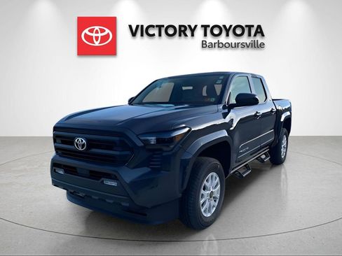 Used 2025 Toyota Tacoma SR5 AWD/4WD image 1