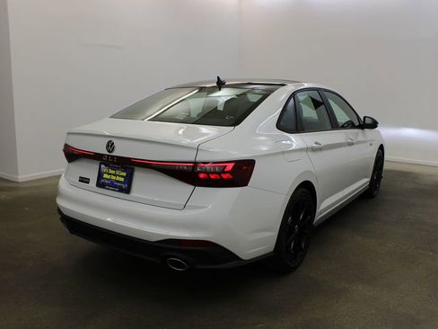 New 2026 Volkswagen Jetta GLI Autobahn FWD image 5