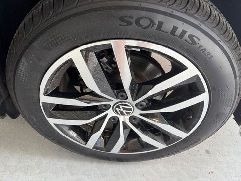 Used 2025 Volkswagen Jetta SE image 29