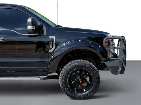 Used 2022 Ford F250 XLT w/ XLT Value Package AWD/4WD image 7