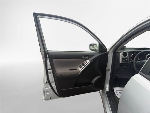 Used 2007 Toyota Matrix image 14