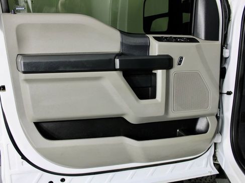 Used 2022 Ford F350 XL w/ Power Equipment Group image 15