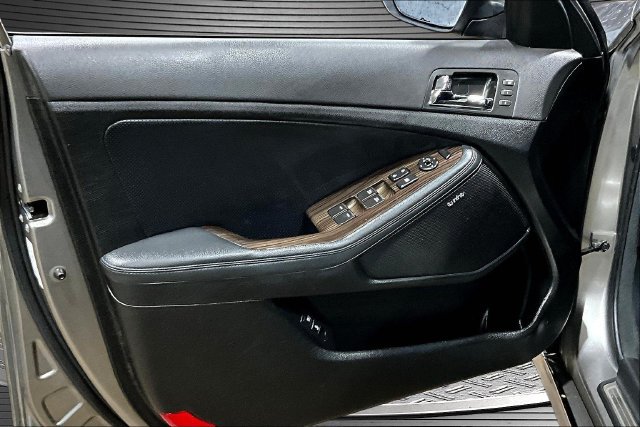 Used 2013 Kia Optima SX w/ Limited Pkg FWD image 19