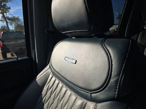 Used 2022 Ford F150 Limited image 19