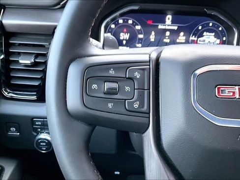 Used 2024 GMC Sierra 1500 AT4 w/ Technology Package image 17