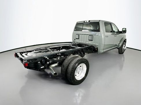 New 2026 RAM 5500 Tradesman AWD/4WD image 7