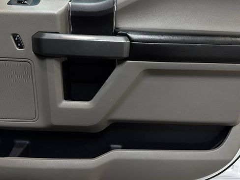 Used 2017 Ford F150 XLT w/ Max Trailer Tow Package AWD/4WD image 8