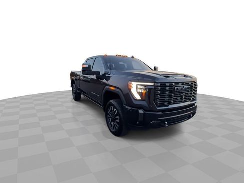 Used 2024 GMC Sierra 2500 Denali Ultimate image 2