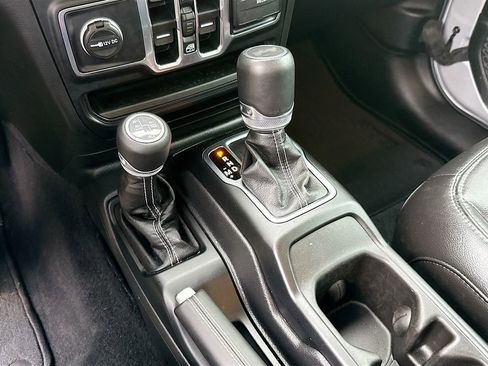 Used 2023 Jeep Wrangler Unlimited Sahara w/ Cold Weather Group image 18