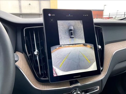 New 2026 Volvo XC60 B5 Plus w/ Protection Package Premier image 20