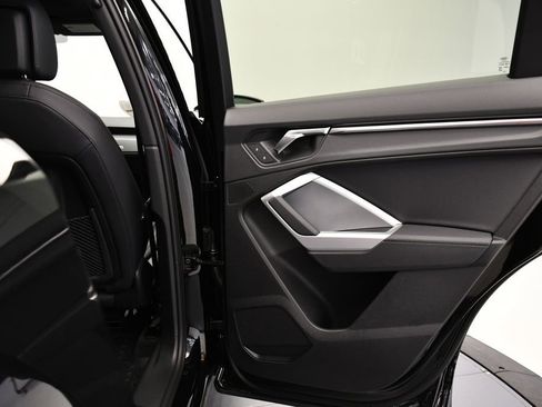 Used 2025 Audi Q3 2.0T Premium w/ Convenience Package image 50